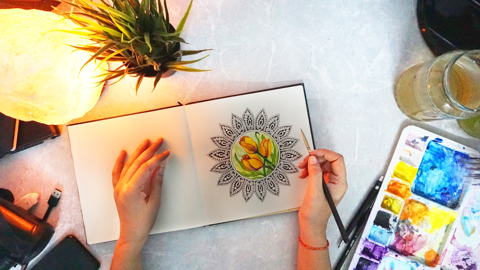 Le mandala comme rituel quotidien : transformer le coloriage en bien-être